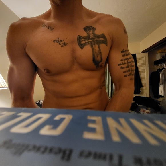 Meet your Posher, Sean - Picture 2 of 4